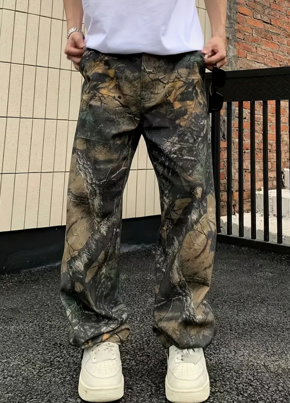 Mens Baggy Camo Jeans - The Fashion Center